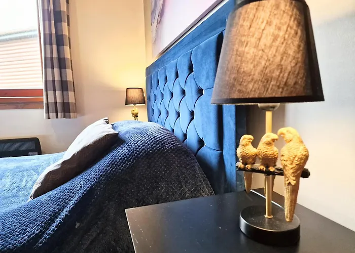 Kingfisher Lodge-Huntersmoon -Warminster-Longleat-Bath